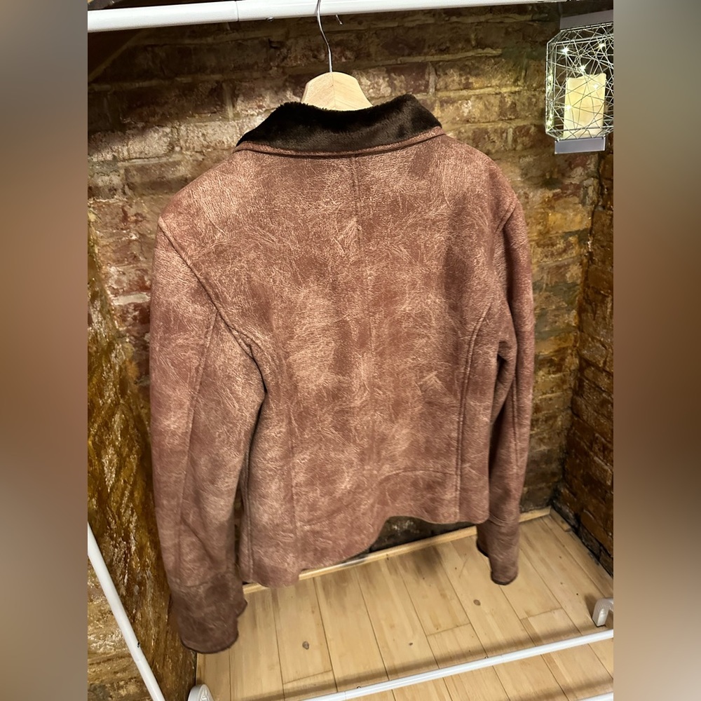 Faux Suede - Picture 4 of 6